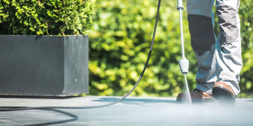 The Small Guide To Pressure Washing Your Home